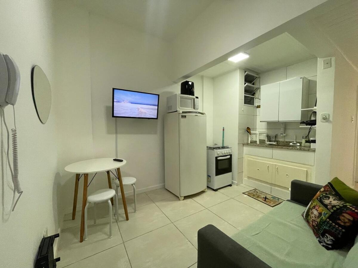 Apartamento 91 - Suh Copacabana 91 Metro *